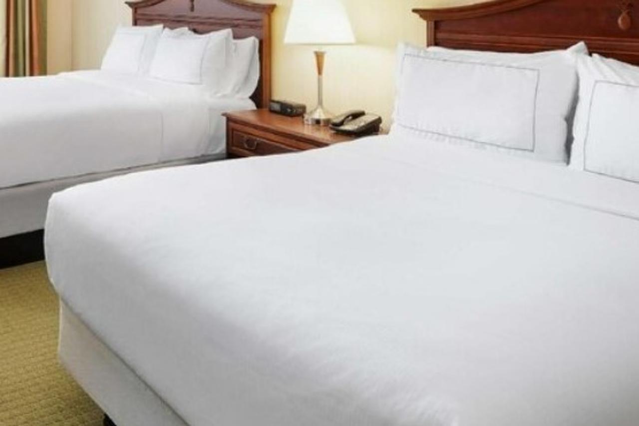 Отель Doubletree By Hilton Front Royal Blue Ridge Shadows Экстерьер фото