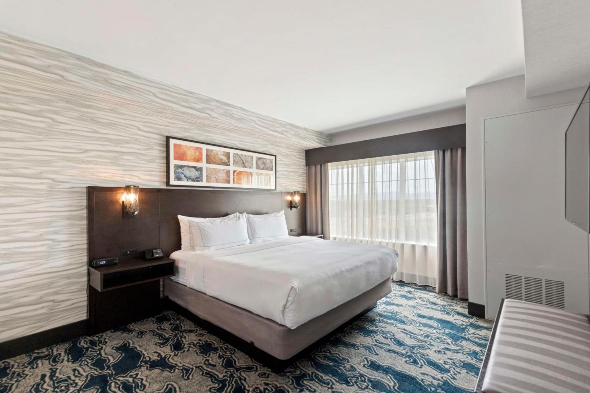 Отель Doubletree By Hilton Front Royal Blue Ridge Shadows Экстерьер фото