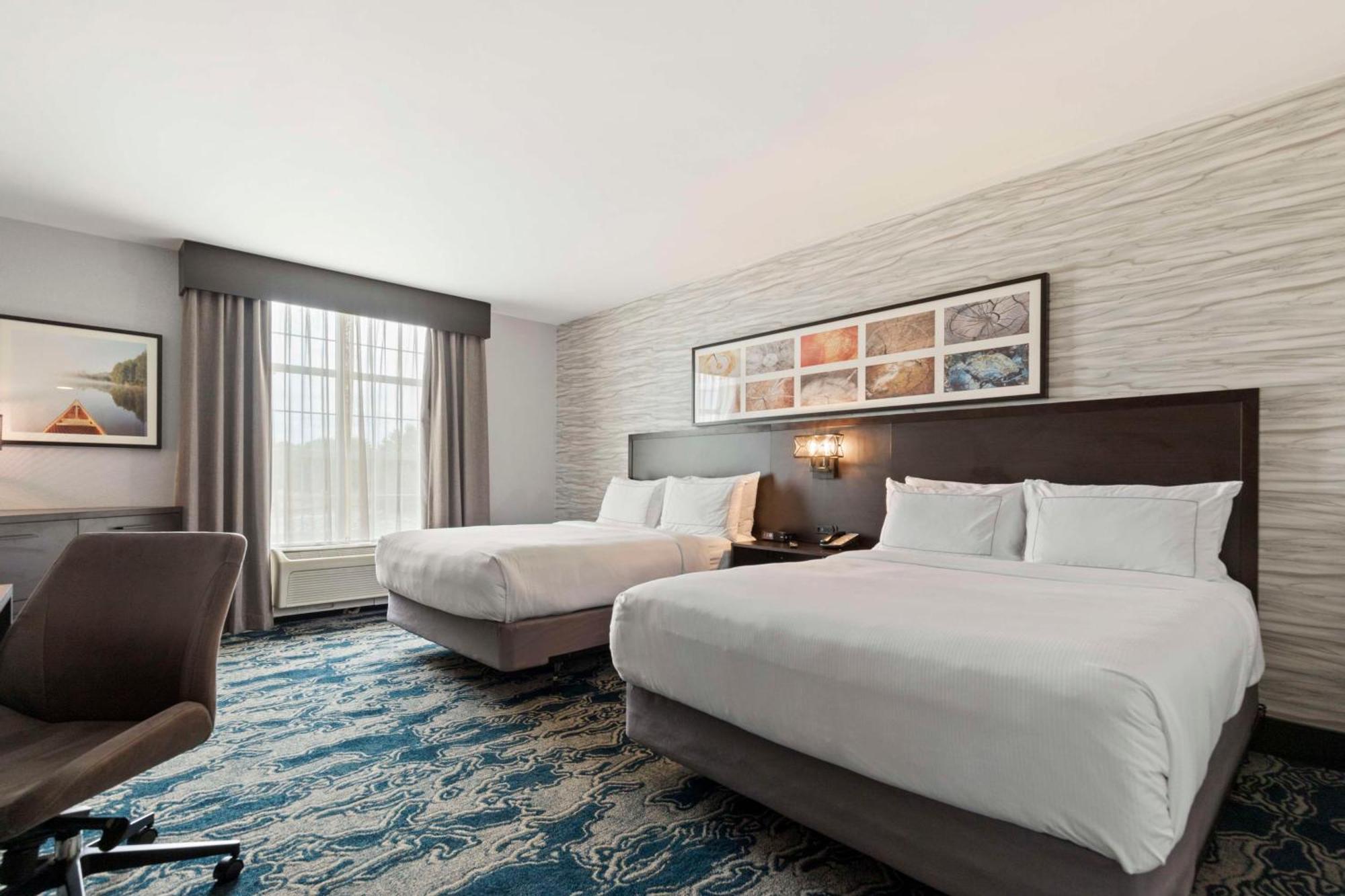 Отель Doubletree By Hilton Front Royal Blue Ridge Shadows Экстерьер фото