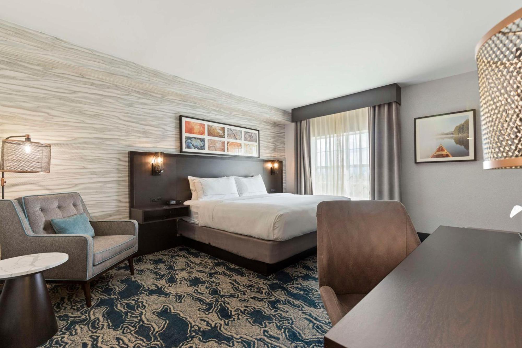 Отель Doubletree By Hilton Front Royal Blue Ridge Shadows Экстерьер фото
