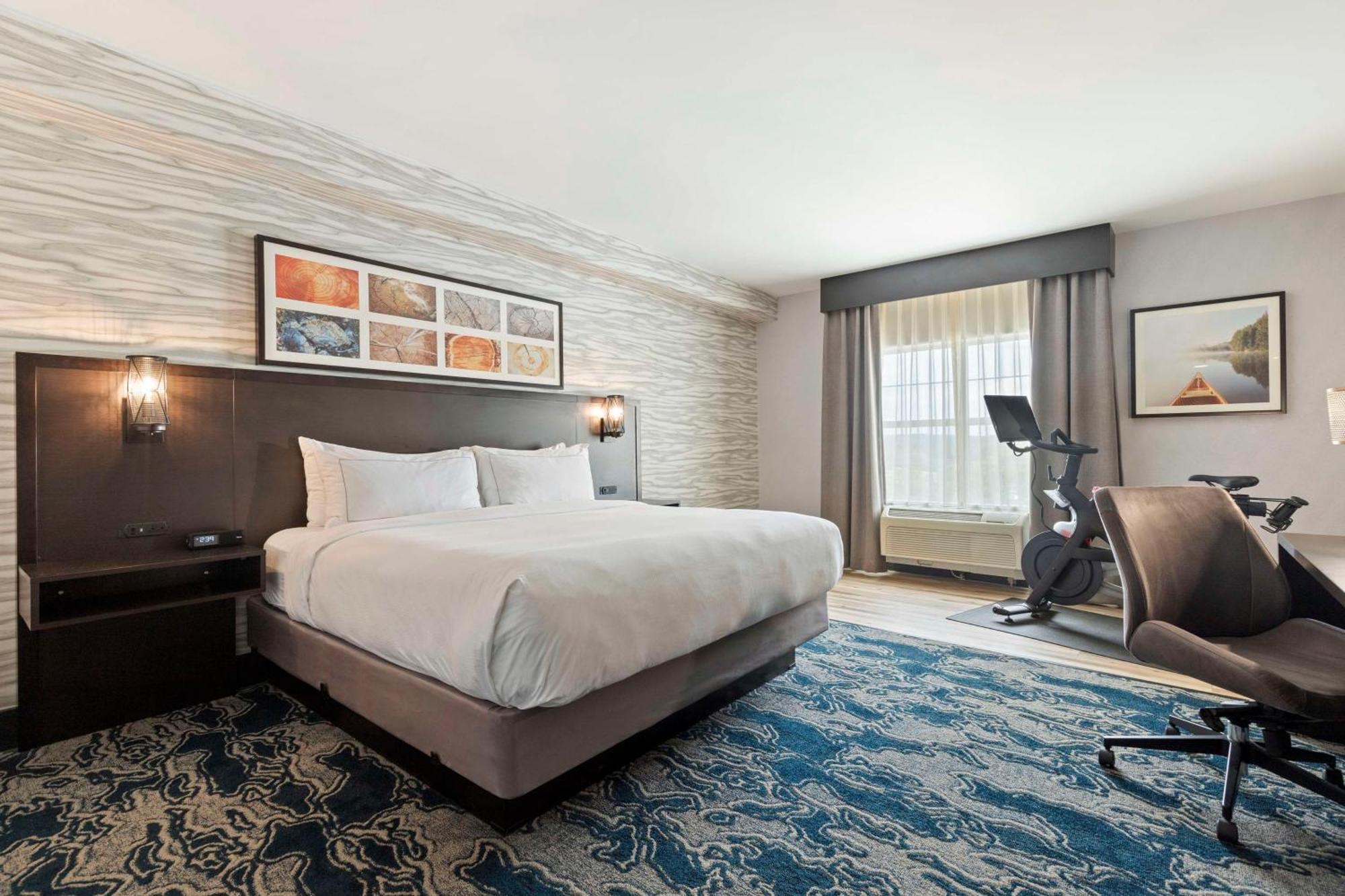 Отель Doubletree By Hilton Front Royal Blue Ridge Shadows Экстерьер фото