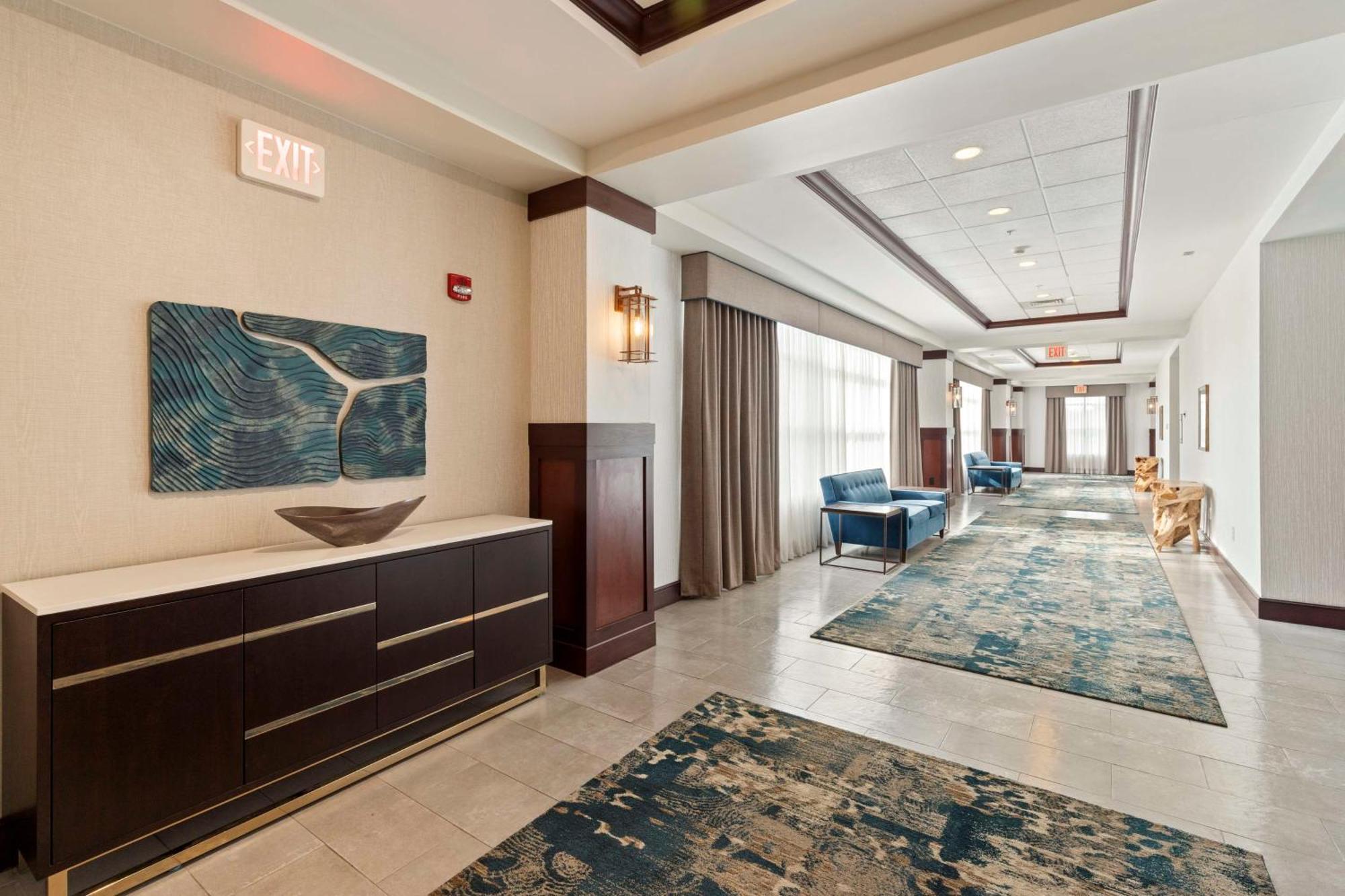 Отель Doubletree By Hilton Front Royal Blue Ridge Shadows Экстерьер фото